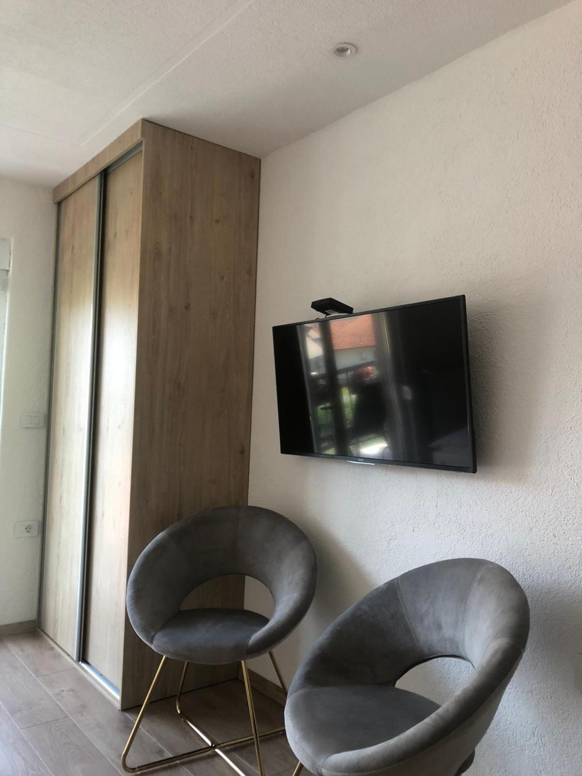 Rooms Lida & Friendly Home Plav Bagian luar foto