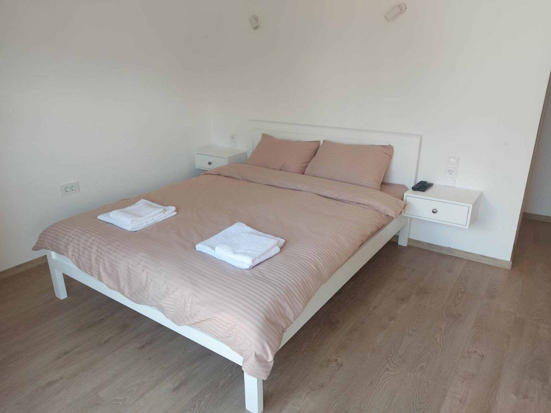Rooms Lida & Friendly Home Plav Bagian luar foto