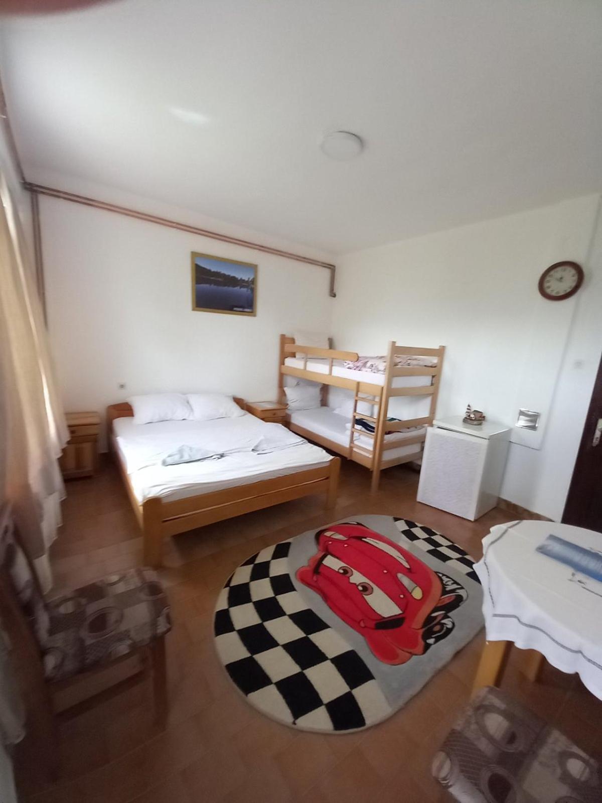 Rooms Lida & Friendly Home Plav Bagian luar foto