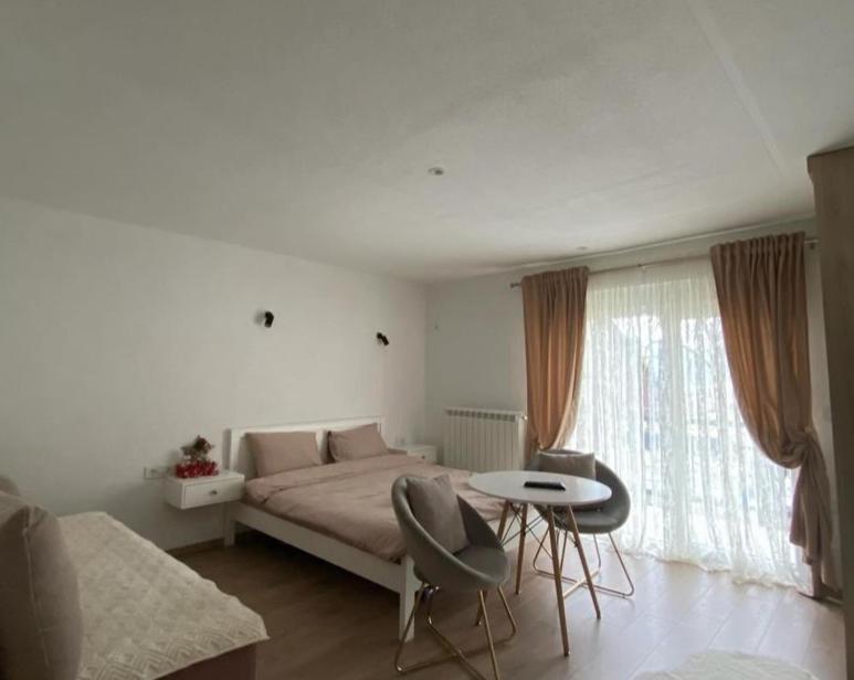 Rooms Lida & Friendly Home Plav Bagian luar foto